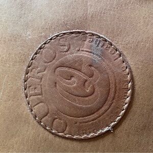 Genuine leather men’s satchel with a vintage vibe